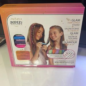 Modern wonder glam hair chalk studio kit